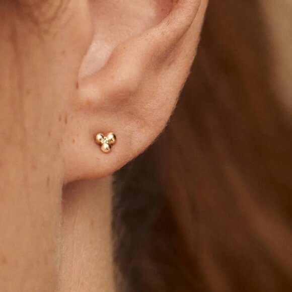 Dot Studs 3 Dot Stud Earrings Dainty Gold Minimalist Hypoallergenic Jewelry CUTE - Picture 2 of 13